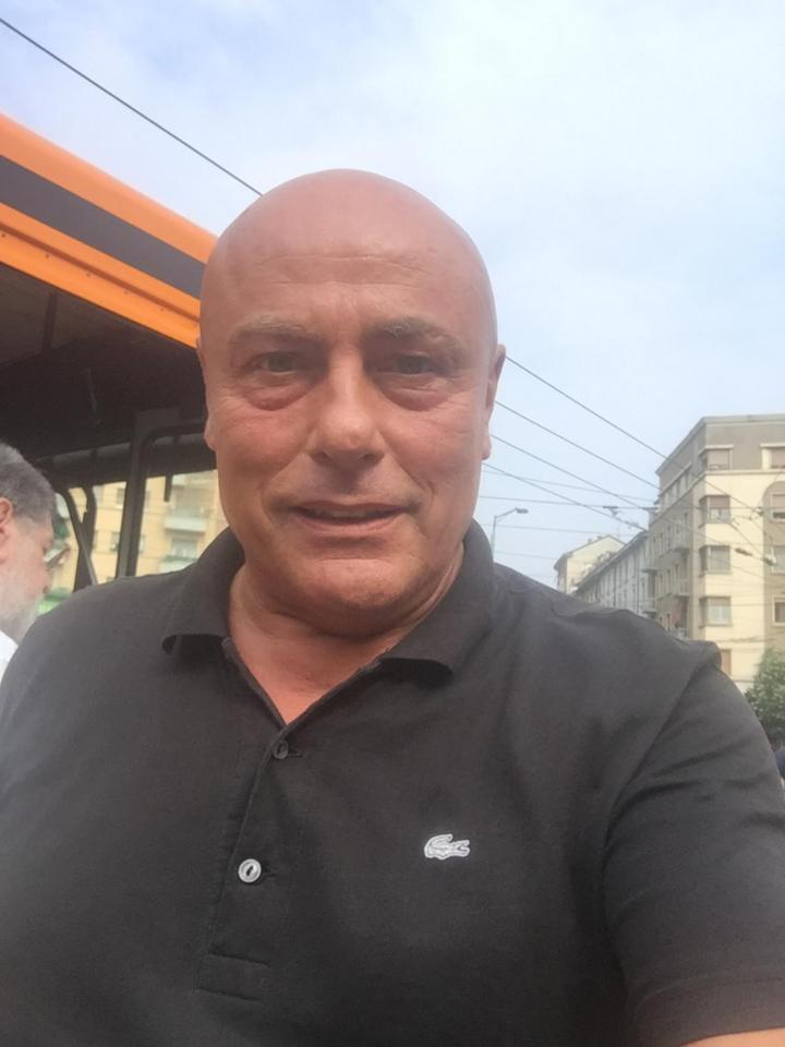 Free 30 Minutes Preemptive Cognitive Disconnect Therapy Price Location Real Duomo Palace Mini Suite Mailand Exterior foto