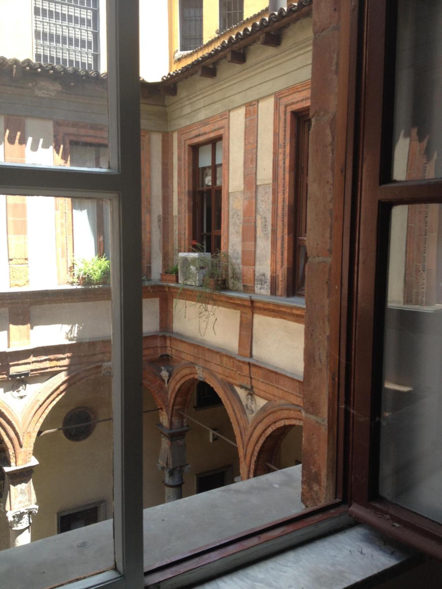 Free 30 Minutes Preemptive Cognitive Disconnect Therapy Price Location Real Duomo Palace Mini Suite Mailand Exterior foto